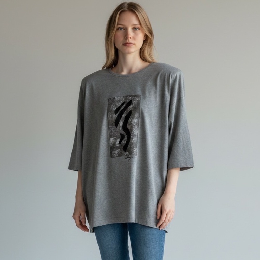 Kanojo USA Heather Gray Graphic Jersey Top Kanji Oversized Cotton Tee OS NWT